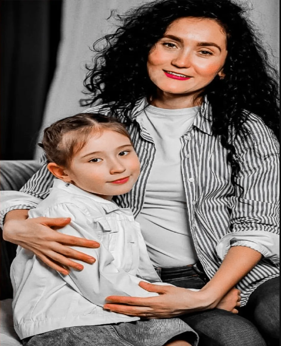 Mother and daughter using positive parenting tips Troy MI families learn at Mastery Martial Arts